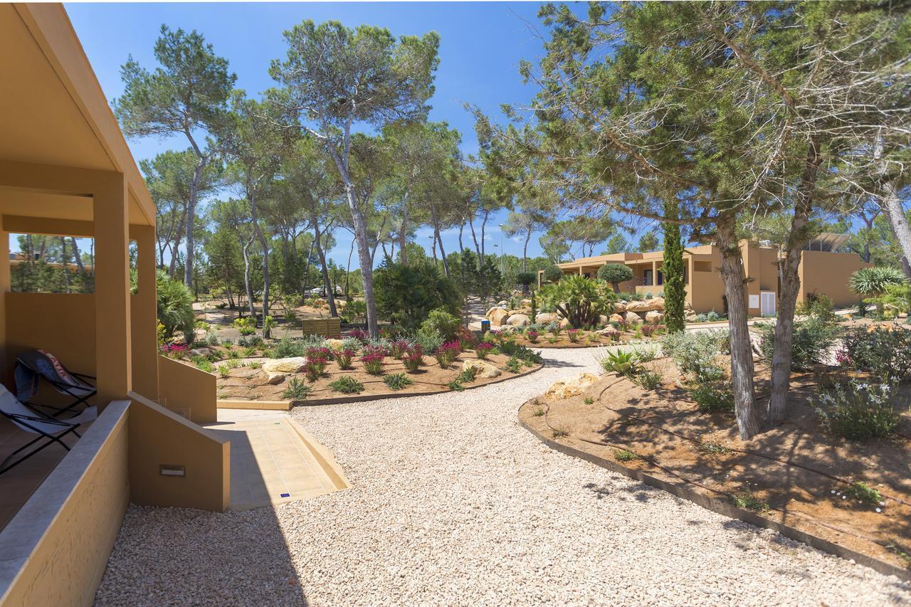 Ses Eufabietes Apartments & Restaurant Playa Migjorn Eksteriør bilde